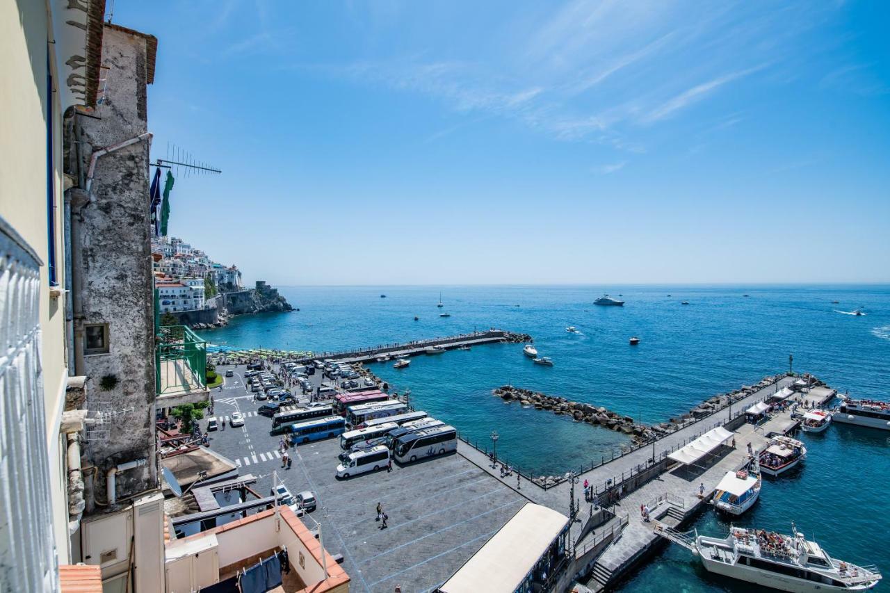 Suite Picasso Amalfi Eksteriør bilde