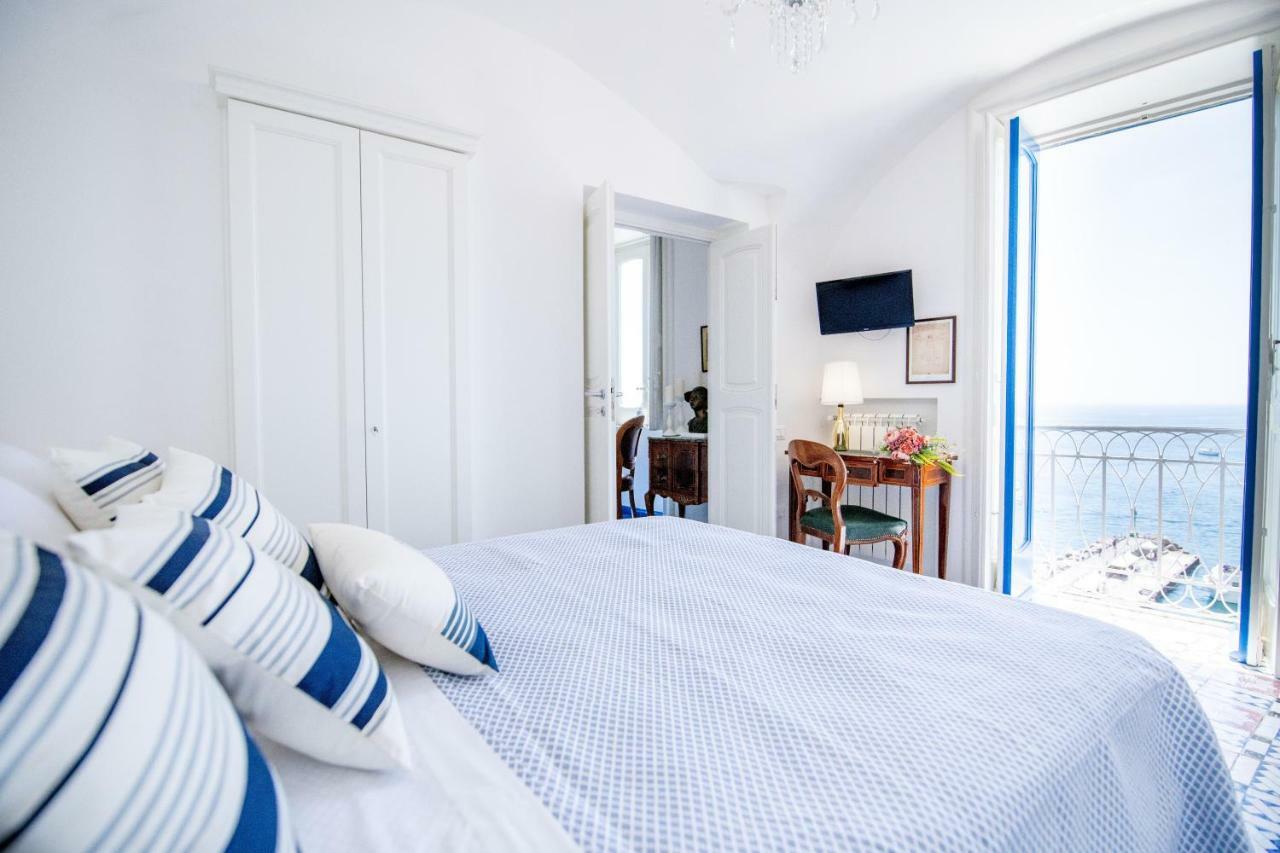 Suite Picasso Amalfi Eksteriør bilde